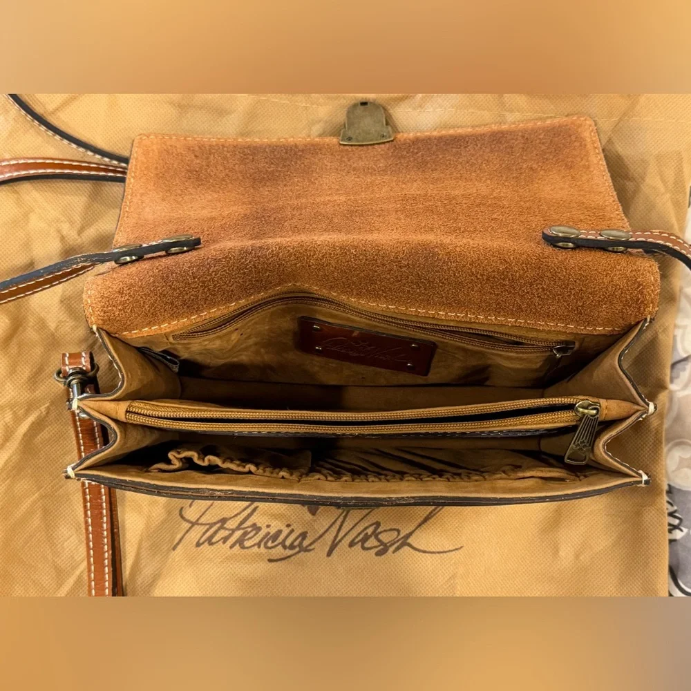 Patricia Nash Laurentina Crossbody - Picture 5 of 12